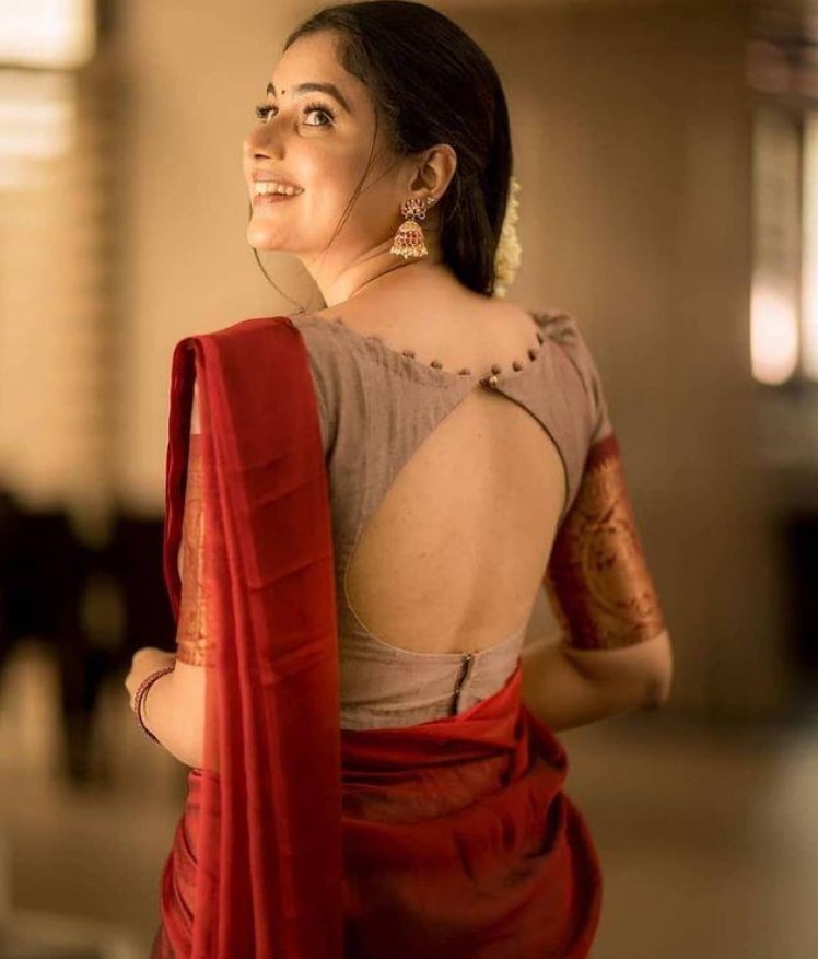 Latest saree blouse back neck designs - Simple Craft Idea