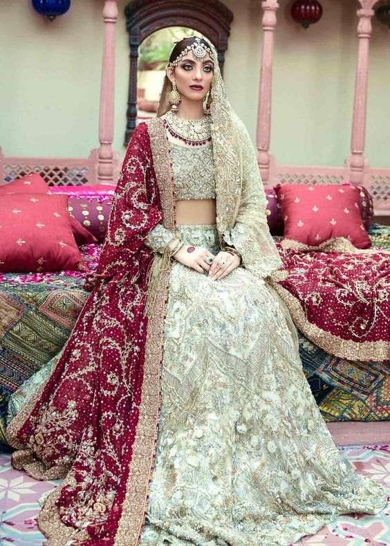 10+ Red Bridal Lehengas 2022 that will Make You Wish You Were Getting  Married Tomorrow | Bridal Look | Wedding Blog