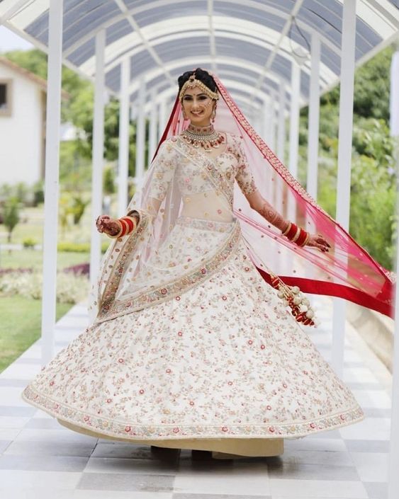 25 Bold Brides Who Wore White Wedding Lehenga for their Wedding | Best  indian wedding dresses, Indian bridal outfits, Indian wedding outfits