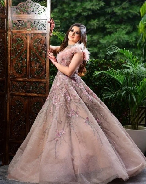 Buy Cinderella Ball Gown Online In India - Etsy India-suu.vn